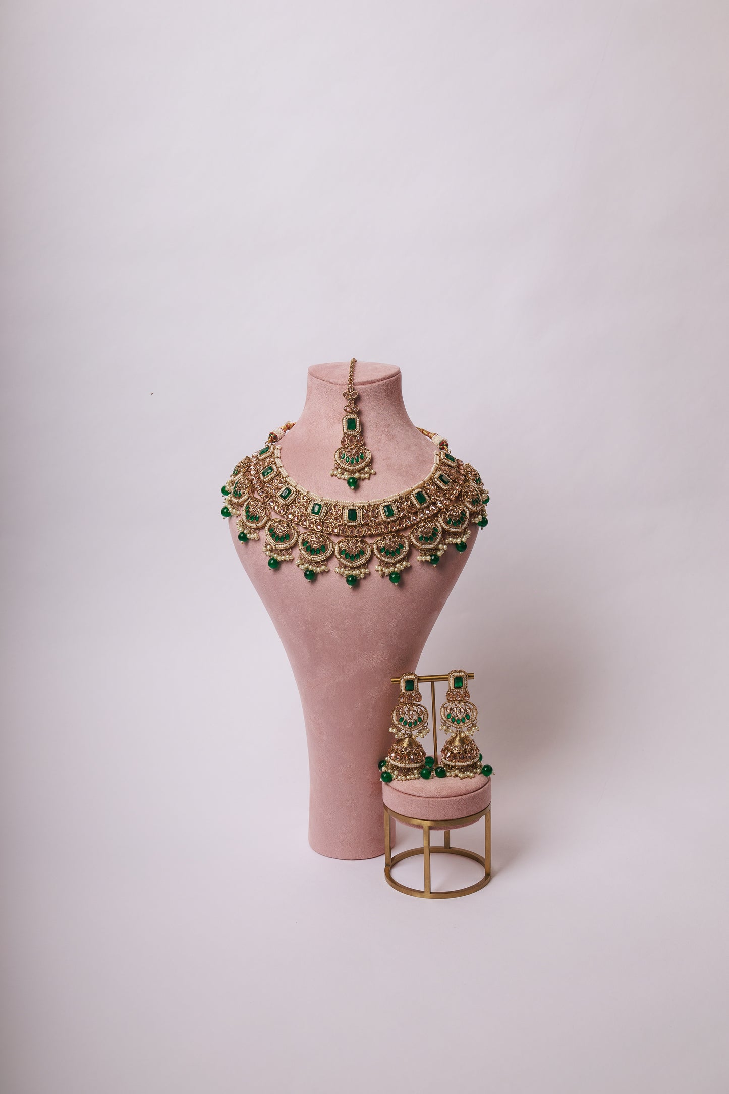 NAYANTARA NECKLACE
