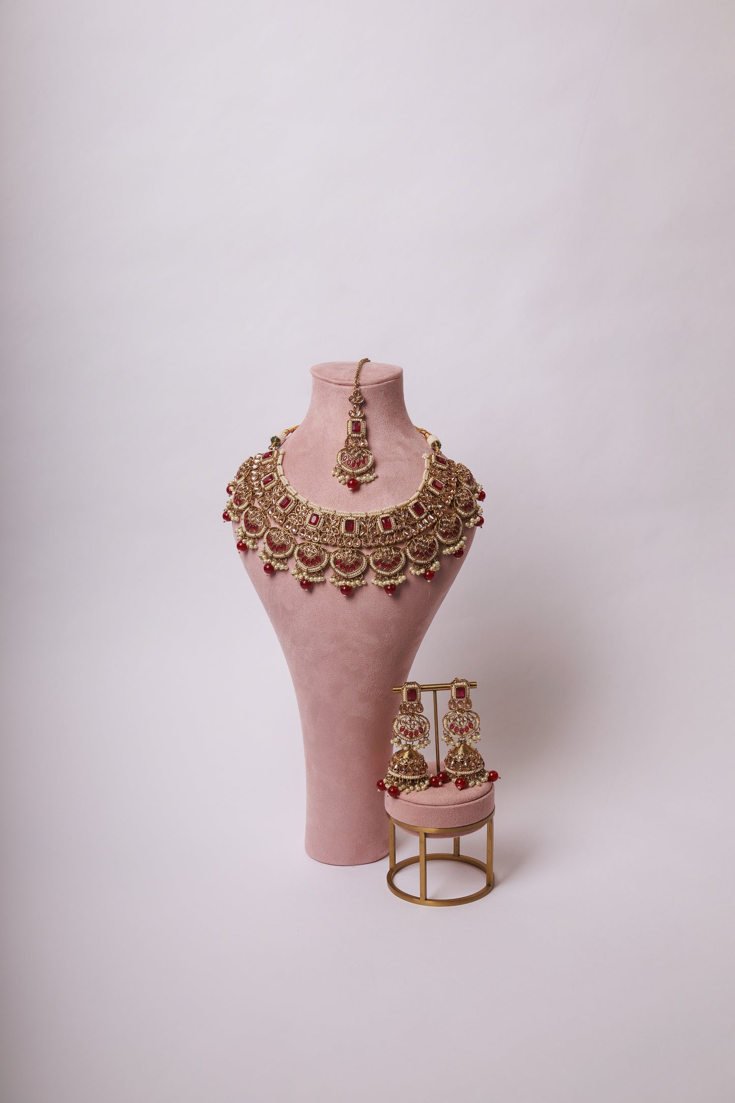 NAYANTARA NECKLACE